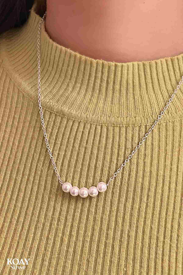 Five Pearls Necklace